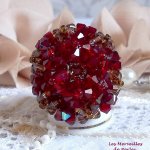 Mohnblumenring mit Facetten und Kreiseln aus Swarovski-Kristall